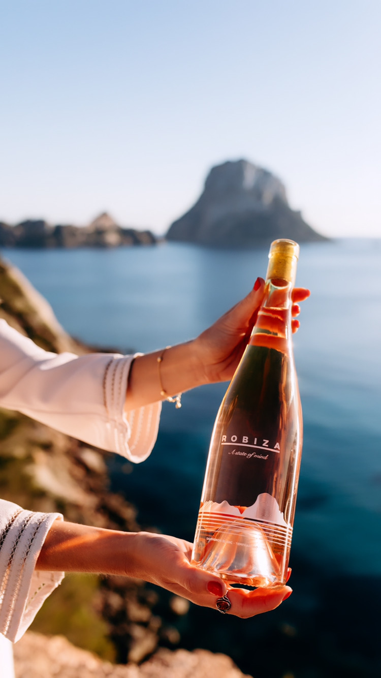 introducing our own Rosé wine: ROBIZA
